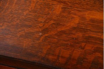 アンティーク家具　イギリスアンティーク オーク材の上質なライティングビューロー