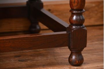 アンティーク家具　イギリスアンティーク オーク材の上質なライティングビューロー