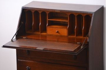 アンティーク家具　イギリスアンティーク オーク材の上質なライティングビューロー