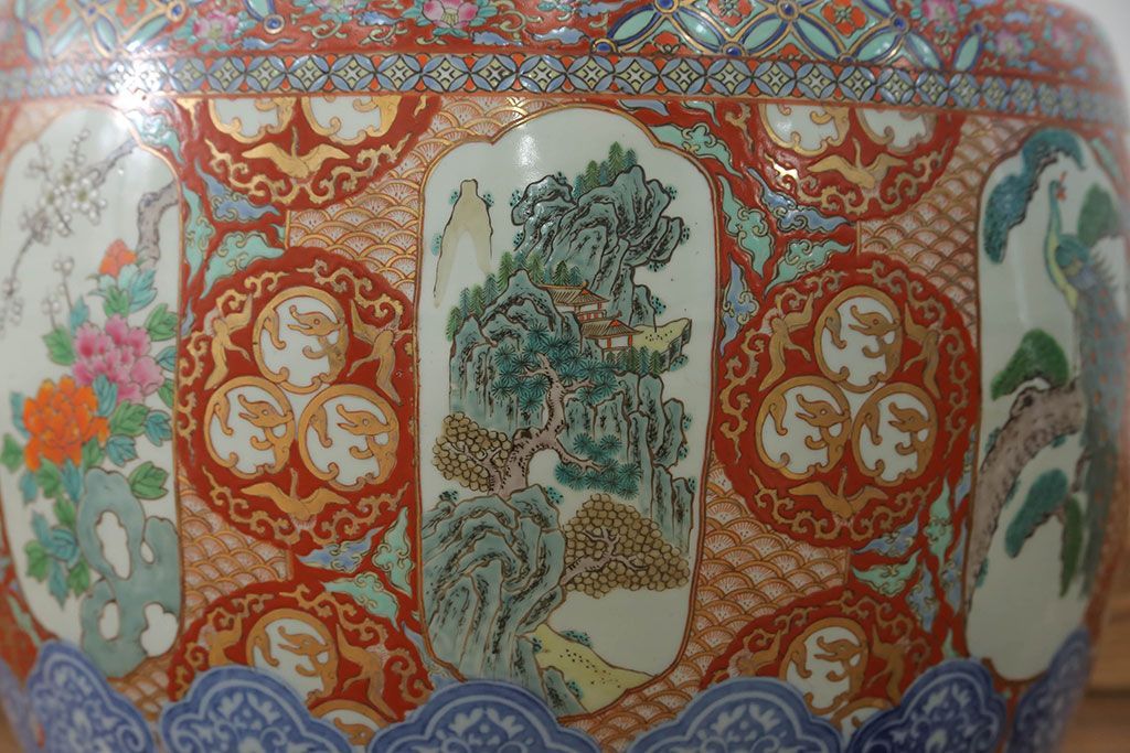 アンティーク雑貨　古民具・骨董　特大!火鉢センターテーブル (手焙り、伊万里、十錦手、窓絵)