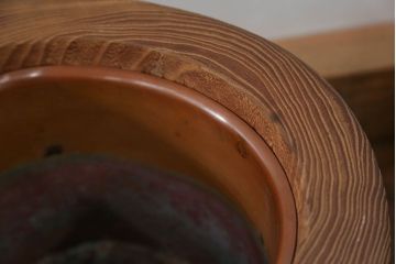 アンティーク雑貨　古民具・骨董 木目の素晴らしい刳り貫き桐火鉢　2個