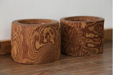 アンティーク雑貨　古民具・骨董 木目の素晴らしい刳り貫き桐火鉢　2個