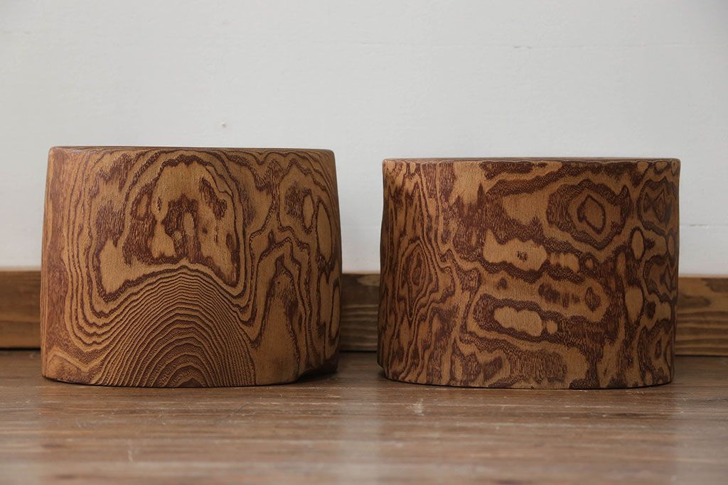 アンティーク雑貨　古民具・骨董 木目の素晴らしい刳り貫き桐火鉢　2個