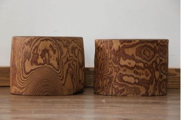 アンティーク雑貨　古民具・骨董 木目の素晴らしい刳り貫き桐火鉢　2個