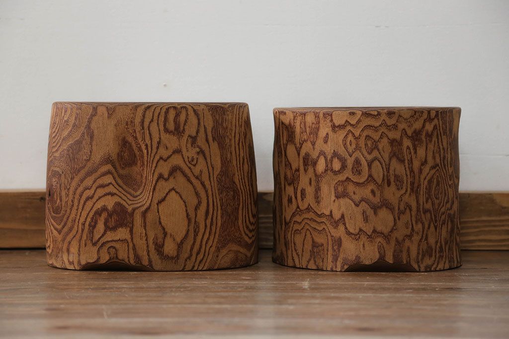 アンティーク雑貨　古民具・骨董 木目の素晴らしい刳り貫き桐火鉢　2個