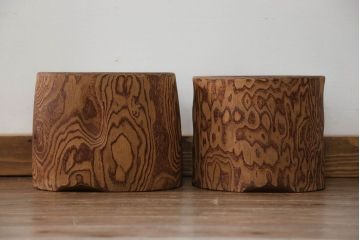 アンティーク雑貨　古民具・骨董 木目の素晴らしい刳り貫き桐火鉢　2個