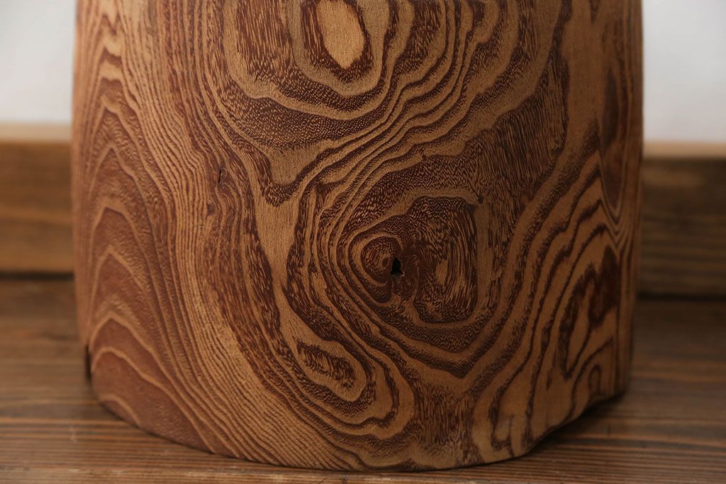 アンティーク雑貨　古民具・骨董 木目の素晴らしい刳り貫き桐火鉢　2個