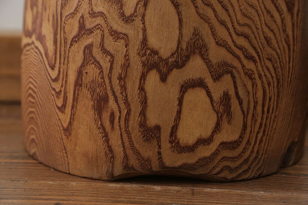 アンティーク雑貨　古民具・骨董 木目の素晴らしい刳り貫き桐火鉢　2個