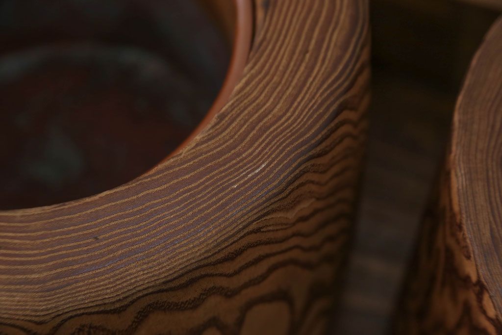 アンティーク雑貨　古民具・骨董 木目の素晴らしい刳り貫き桐火鉢　2個