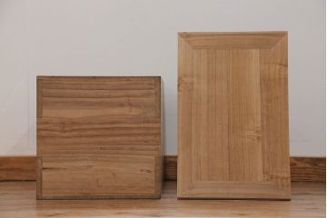 アンティーク雑貨　古民具・骨董 木目の素晴らしい刳り貫き桐火鉢　2個