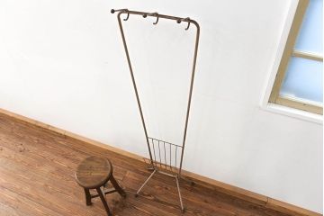 アンティーク雑貨　昭和レトロ レトロなアイアンハンガー(ポールスタンド、帽子掛け)