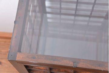 アンティーク家具　古民具・骨董　脚付き!古い木製のアンティーク格子ガラスケース
