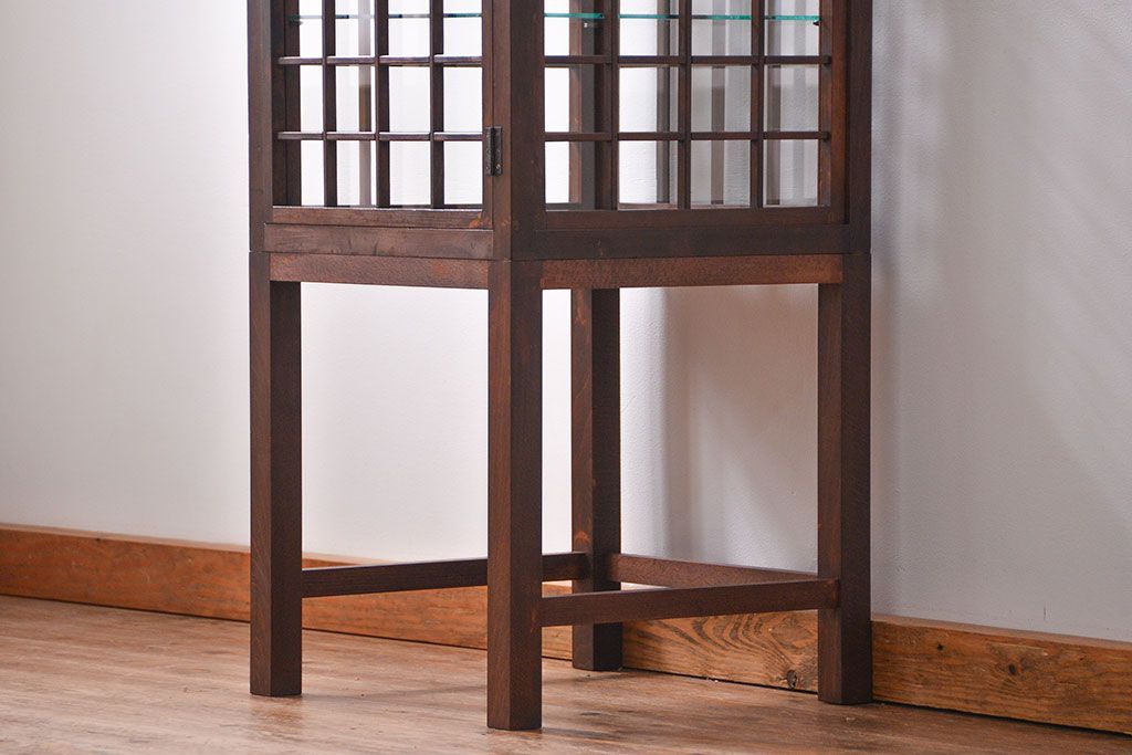 アンティーク家具　古民具・骨董　脚付き!古い木製のアンティーク格子ガラスケース