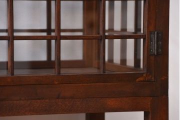 アンティーク家具　古民具・骨董　脚付き!古い木製のアンティーク格子ガラスケース