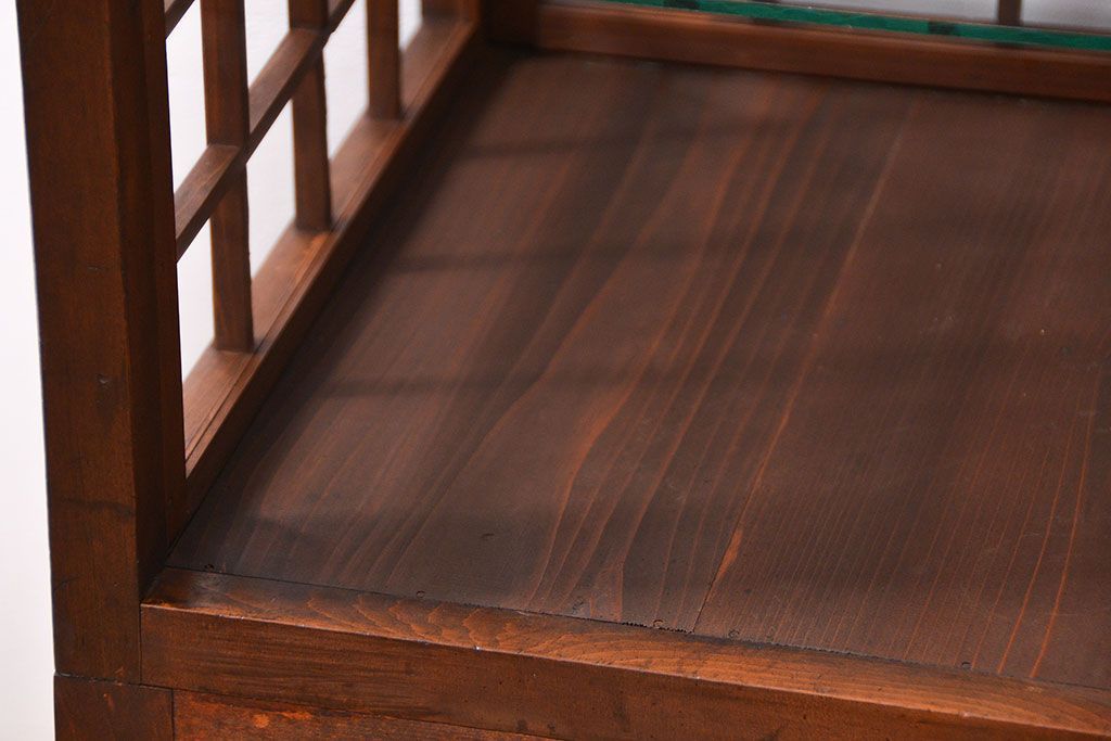 アンティーク家具　古民具・骨董　脚付き!古い木製のアンティーク格子ガラスケース