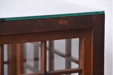 アンティーク家具　古民具・骨董　脚付き!古い木製のアンティーク格子ガラスケース