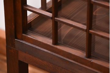 アンティーク家具　古民具・骨董　脚付き!古い木製のアンティーク格子ガラスケース