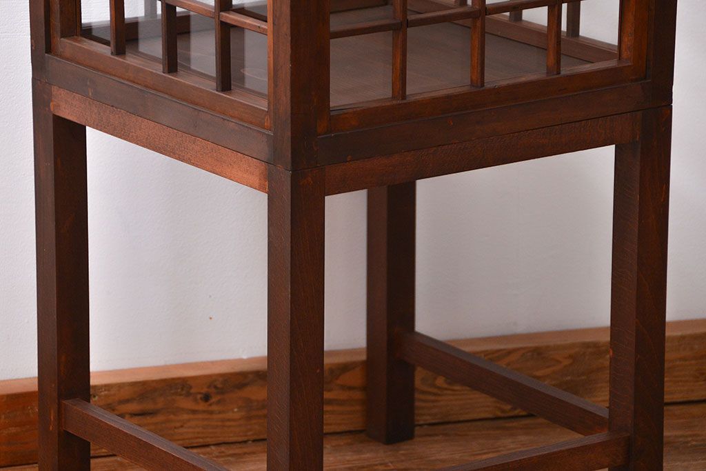 アンティーク家具　古民具・骨董　脚付き!古い木製のアンティーク格子ガラスケース