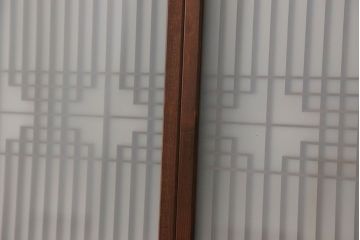 アンティーク 組子細工の小振りなガラス戸2枚セット(引き戸)