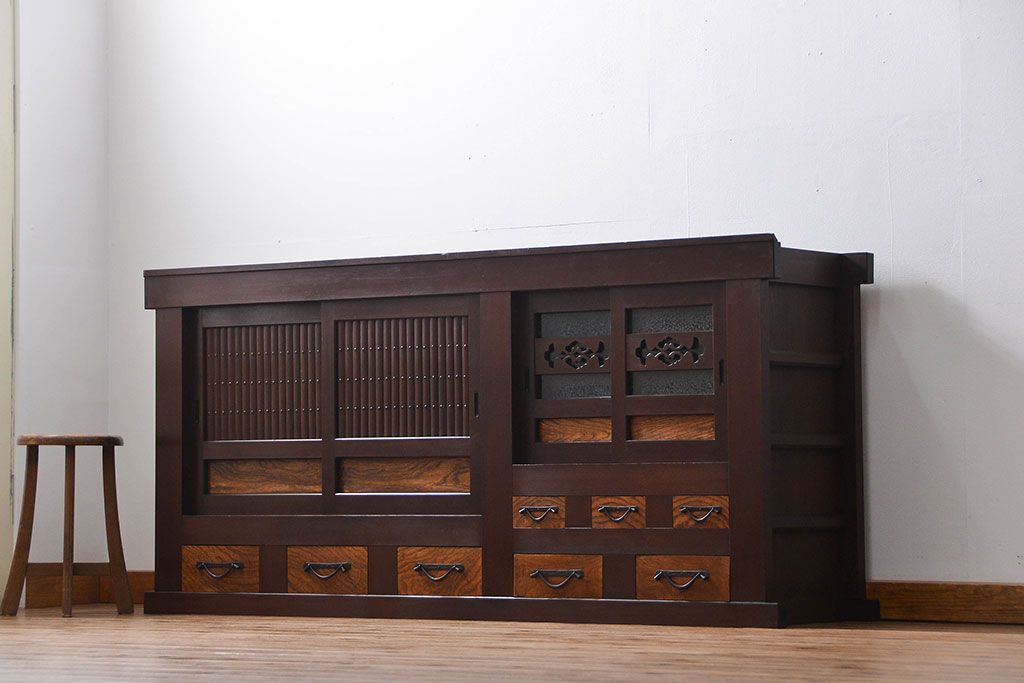 アンティーク家具　六尺　古民具・骨董 丸桟仕上げの水屋箪笥サイドボード