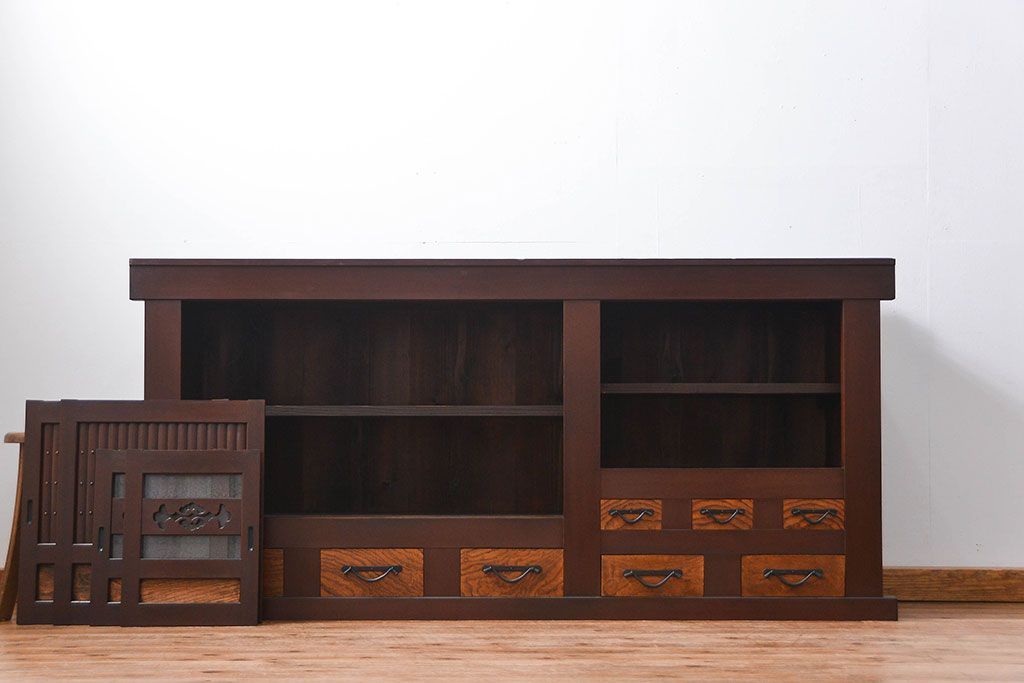 アンティーク家具　六尺　古民具・骨董 丸桟仕上げの水屋箪笥サイドボード