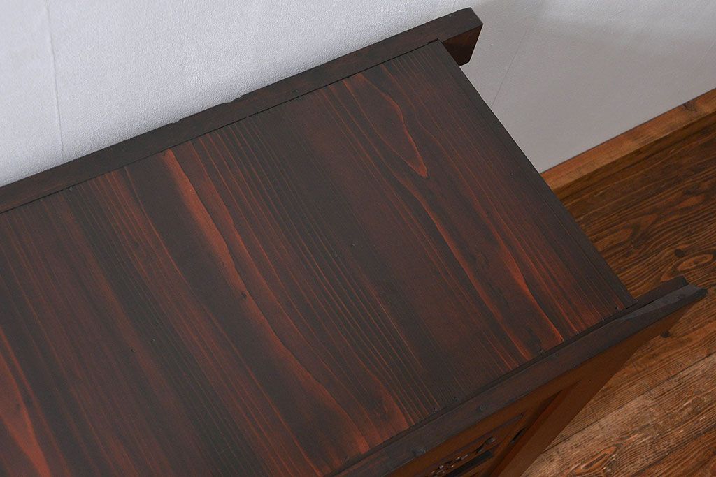 アンティーク家具　六尺　古民具・骨董 丸桟仕上げの水屋箪笥サイドボード