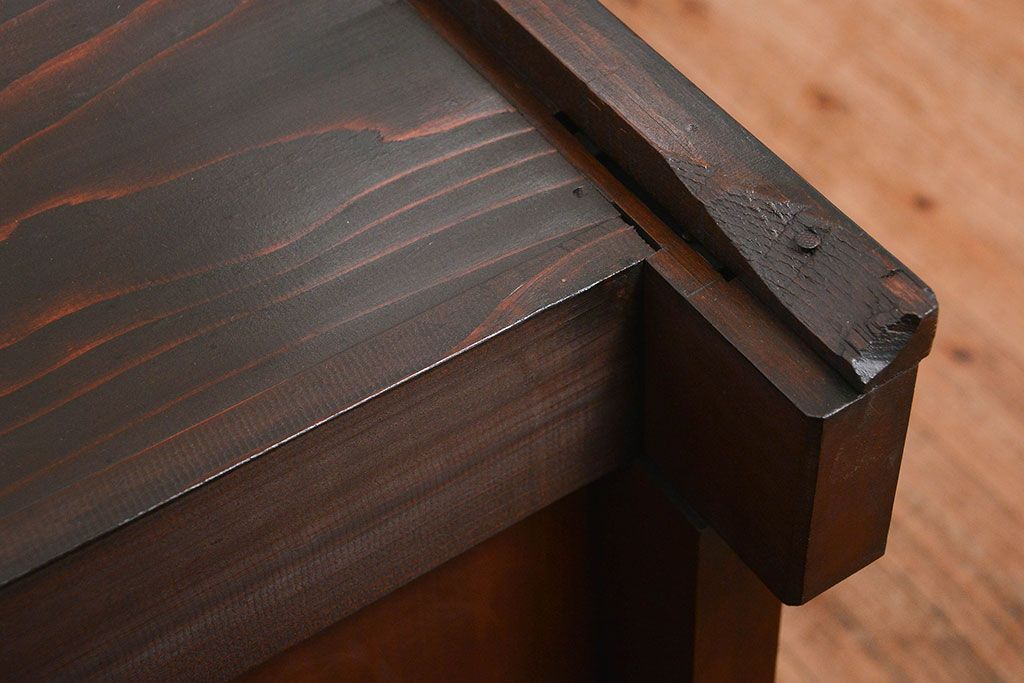 アンティーク家具　六尺　古民具・骨董 丸桟仕上げの水屋箪笥サイドボード