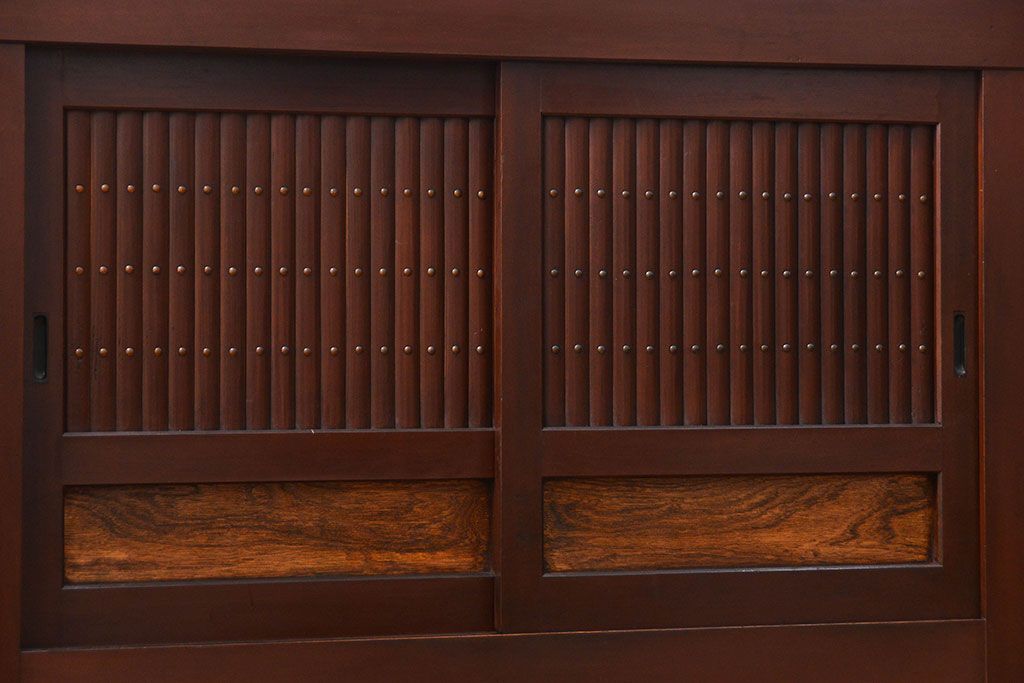 アンティーク家具　六尺　古民具・骨董 丸桟仕上げの水屋箪笥サイドボード