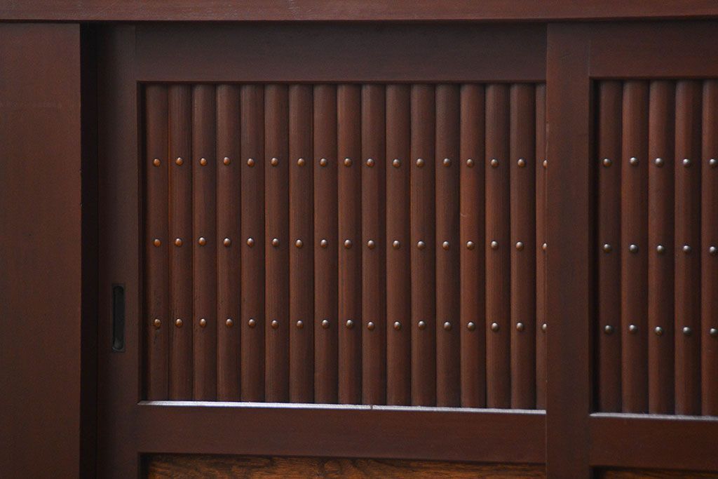 アンティーク家具　六尺　古民具・骨董 丸桟仕上げの水屋箪笥サイドボード