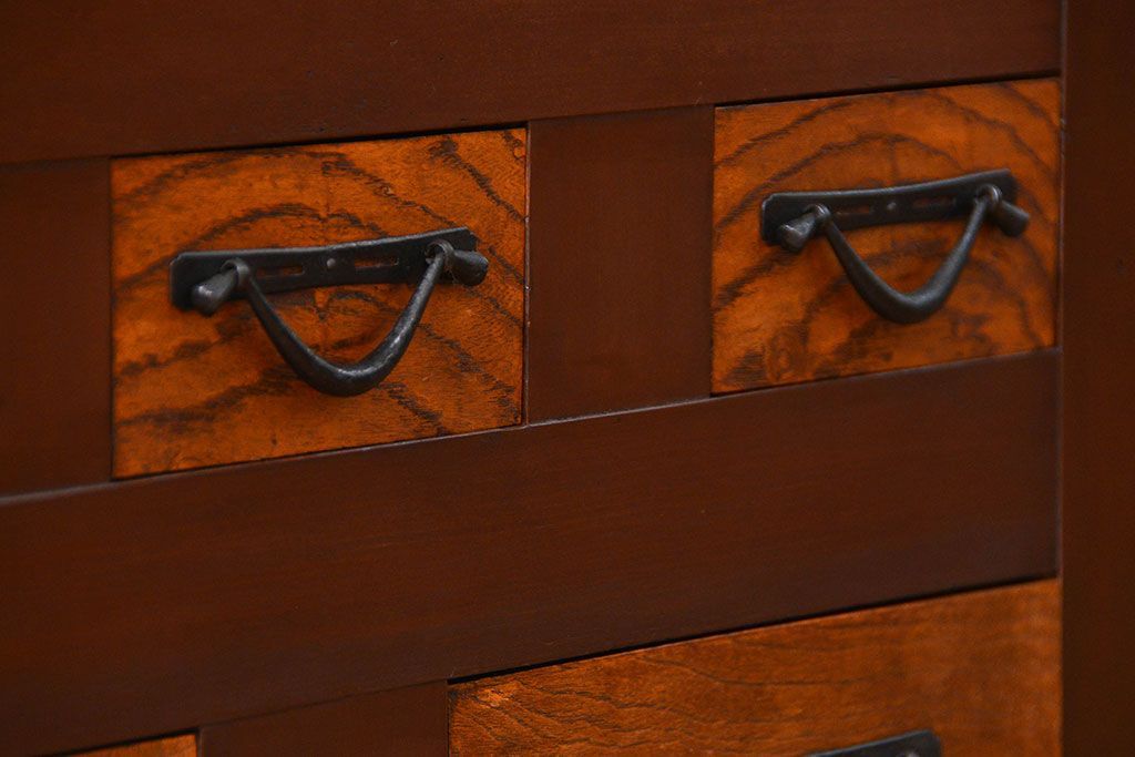 アンティーク家具　六尺　古民具・骨董 丸桟仕上げの水屋箪笥サイドボード