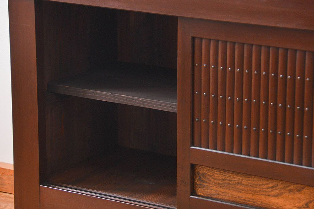 アンティーク家具　六尺　古民具・骨董 丸桟仕上げの水屋箪笥サイドボード