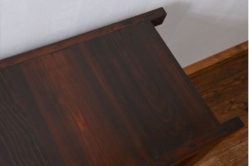 アンティーク家具　アンティーク  丸桟仕上げの上品な水屋箪笥サイドボード(収納棚、下駄箱)