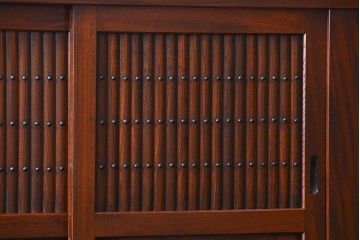 アンティーク家具　古民具・骨董 前面総欅材!上質な近江水屋箪笥(収納棚、食器棚)