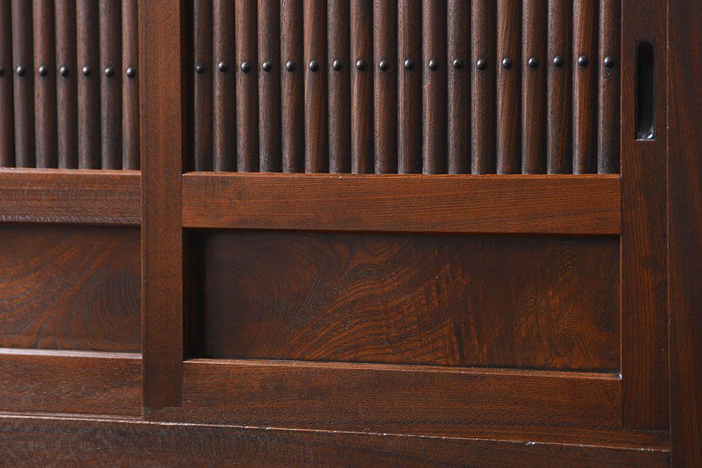 アンティーク家具　古民具・骨董 前面総欅材!上質な近江水屋箪笥(収納棚、食器棚)