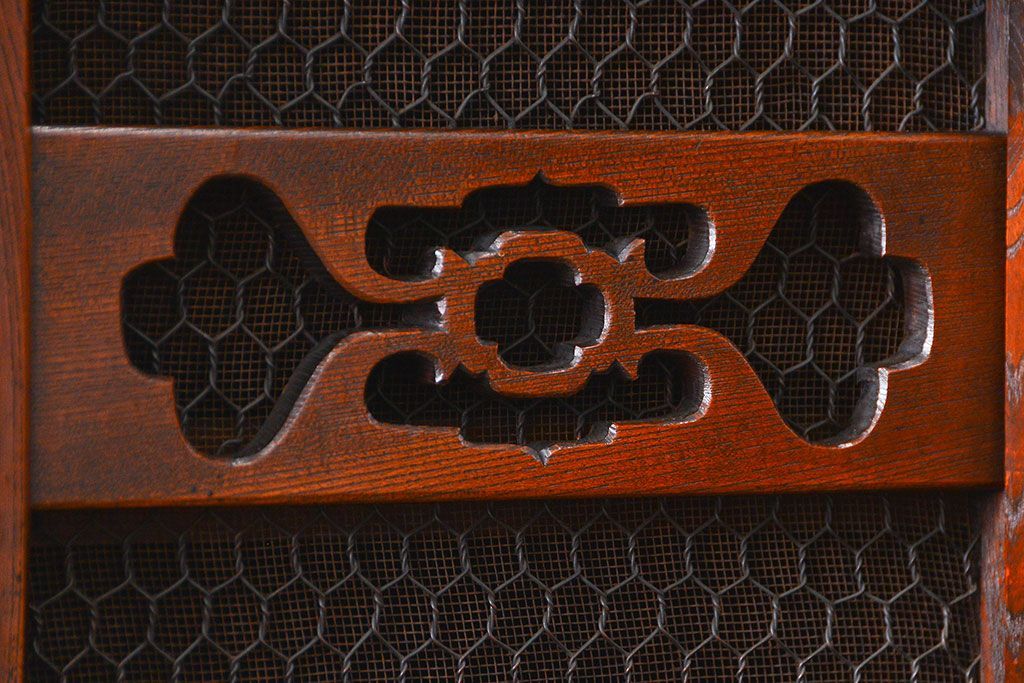 アンティーク家具　古民具・骨董 前面総欅材!上質な近江水屋箪笥(収納棚、食器棚)