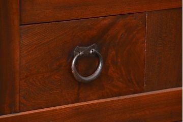 アンティーク家具　古民具・骨董 前面総欅材!上質な近江水屋箪笥(収納棚、食器棚)