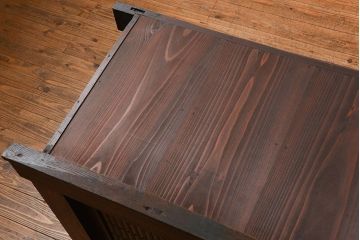 アンティーク家具　古民具・骨董 前面総欅材!上質な近江水屋箪笥(収納棚、食器棚)