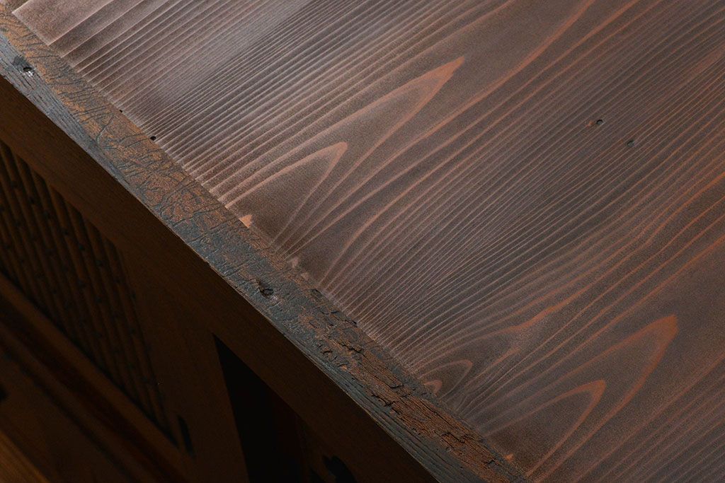 アンティーク家具　古民具・骨董 前面総欅材!上質な近江水屋箪笥(収納棚、食器棚)