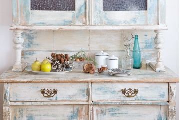 アンティーク家具　フランスアンティーク オリジナルペイントのかわいいカップボード(キャビネット、食器棚)