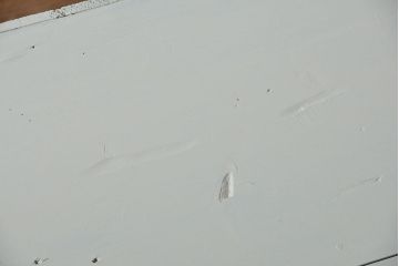 アンティーク家具　アンティークペイント ガラスの取っ手の大きな収納棚(ガラスケース、飾り棚)