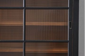 アンティーク家具　アンティークペイント モールガラス二段重ね収納棚(飾り棚、食器棚)