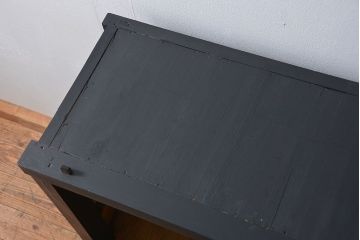 アンティーク家具　アンティークペイント モールガラス二段重ね収納棚(飾り棚、食器棚)