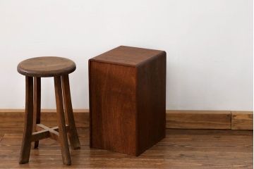 アンティーク家具　アンティーク 古いナラ材のシンプルな6杯小引き出し