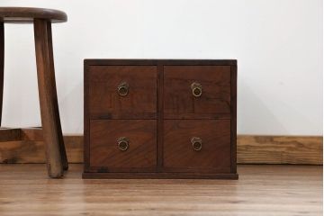 アンティーク家具　アンティーク 少々難有り　古い欅材の四杯小引き出し