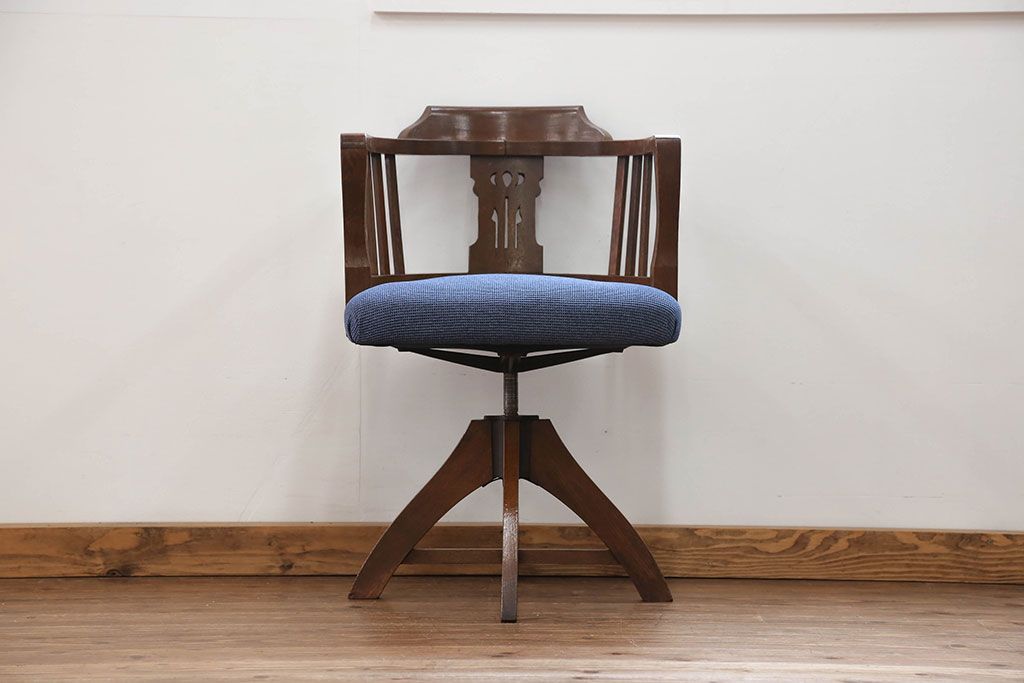 アンティーク家具　大正ロマン 古いナラ材の回転椅子(デスクチェア、回転イス)