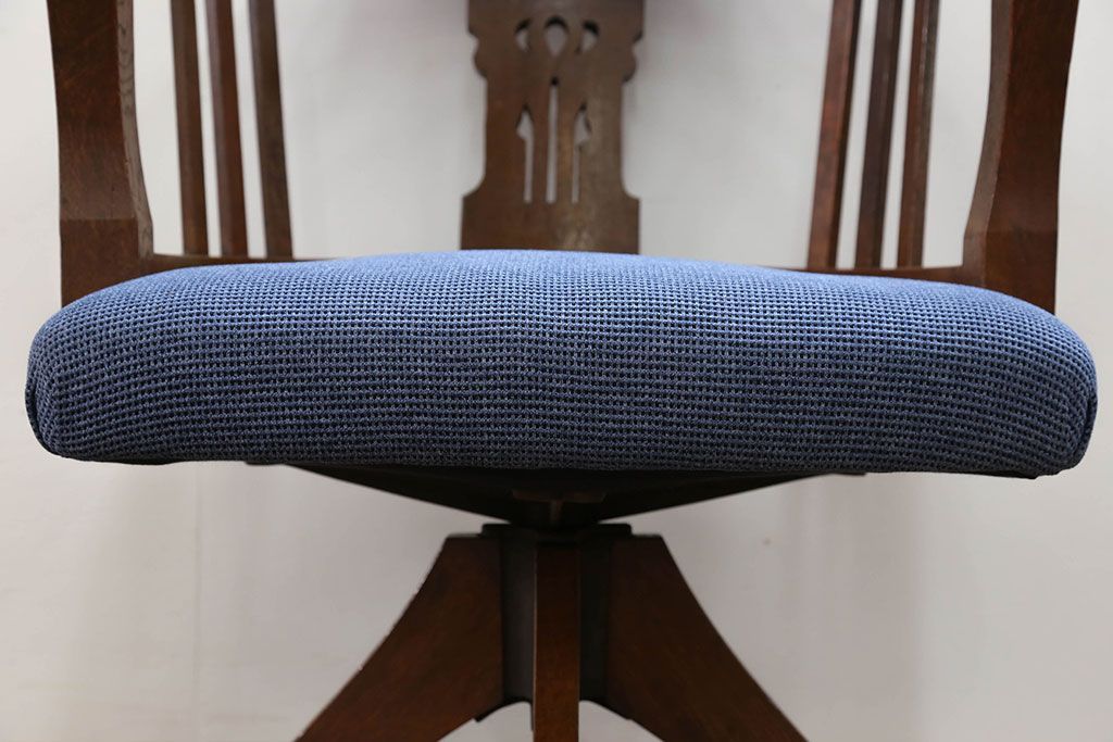 アンティーク家具　大正ロマン 古いナラ材の回転椅子(デスクチェア、回転イス)