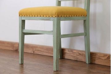 アンティーク家具　アンティークペイント かわいいデザインの椅子(チェア、イス)