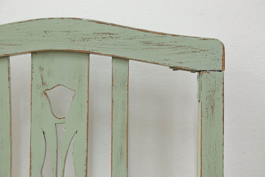 アンティーク家具　アンティークペイント かわいいデザインの椅子(チェア、イス)