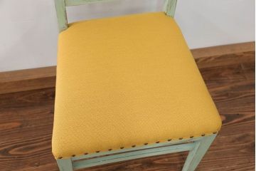 アンティーク家具　アンティークペイント かわいいデザインの椅子(チェア、イス)