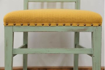 アンティーク家具　アンティークペイント かわいいデザインの椅子(チェア、イス)